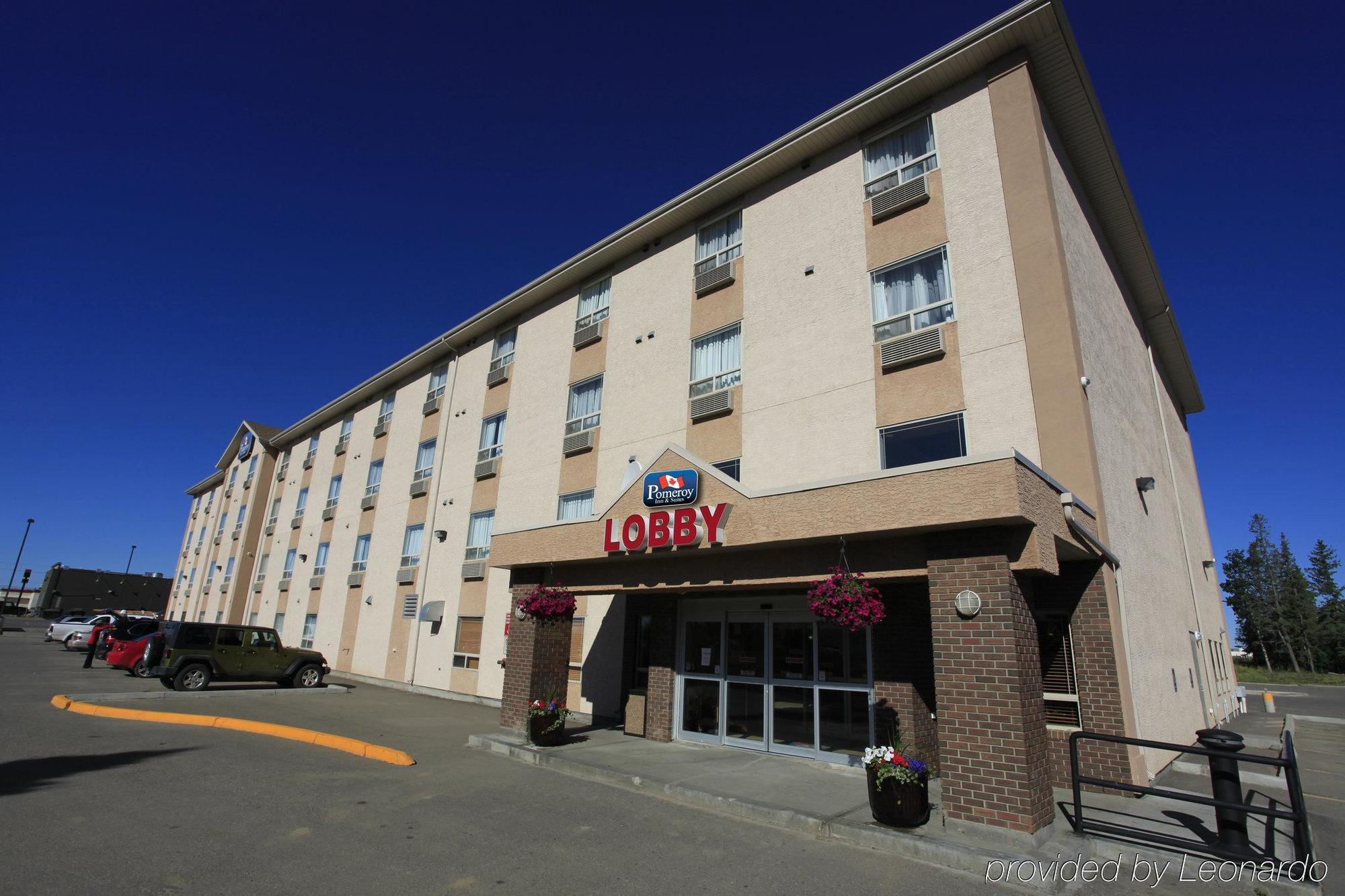 Pomeroy Inn & Suites Fort St. John Zewnętrze zdjęcie